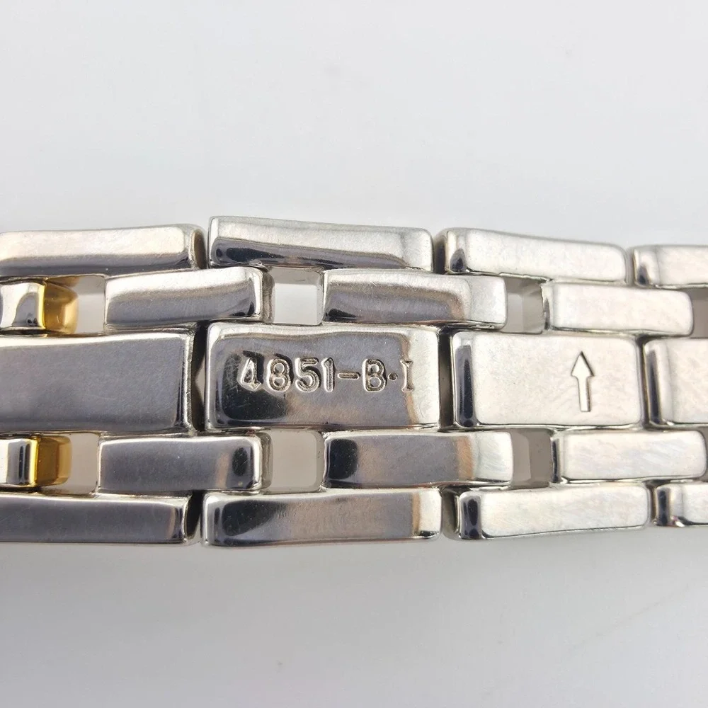Vtg SEIKO Ladies Watch 4N00-7089 White Rectangle Dial Silver Gold Plate 7.25
